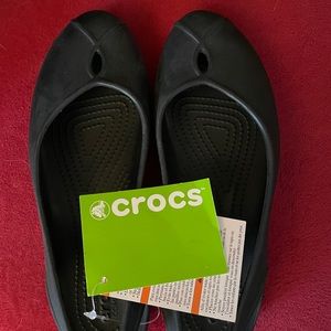 NWT Crocs black Olivia ii flats, sandals slip on size 8 38-39